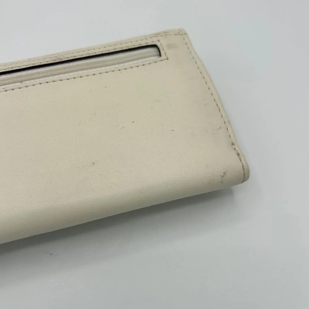 Coach Cream Leather Pleated Slim Envelope Wallet Silver Script Logo